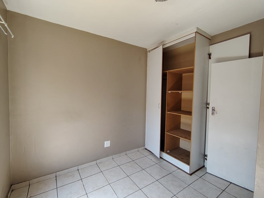 2 Bedroom Property for Sale in Oos Einde North West
